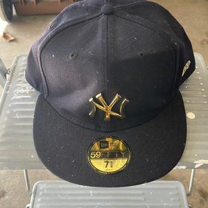 Men’s fitted baseball cap